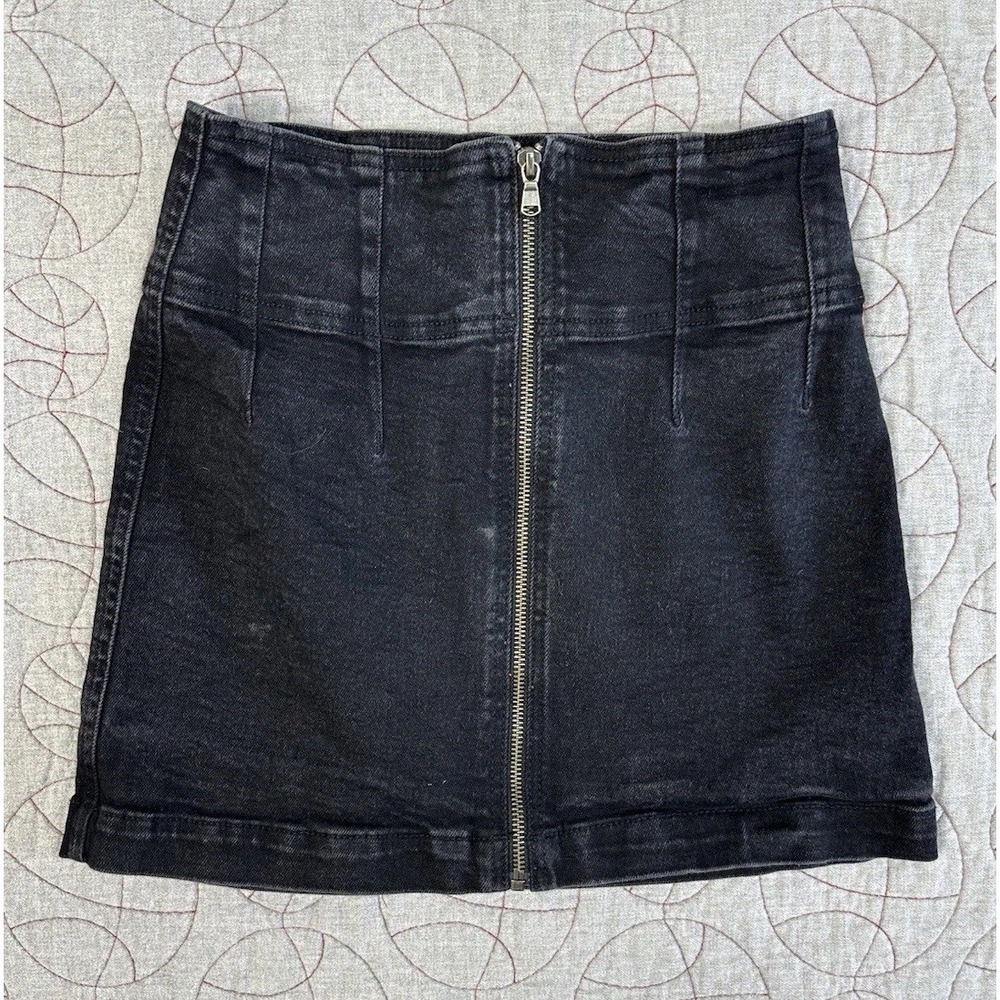 We the Free People Denim Mini Skirt Size 27 Black Front Zipper Clueless Retro